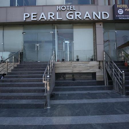 Hotel Pearl Grand & Banquet Zirakpur Εξωτερικό φωτογραφία