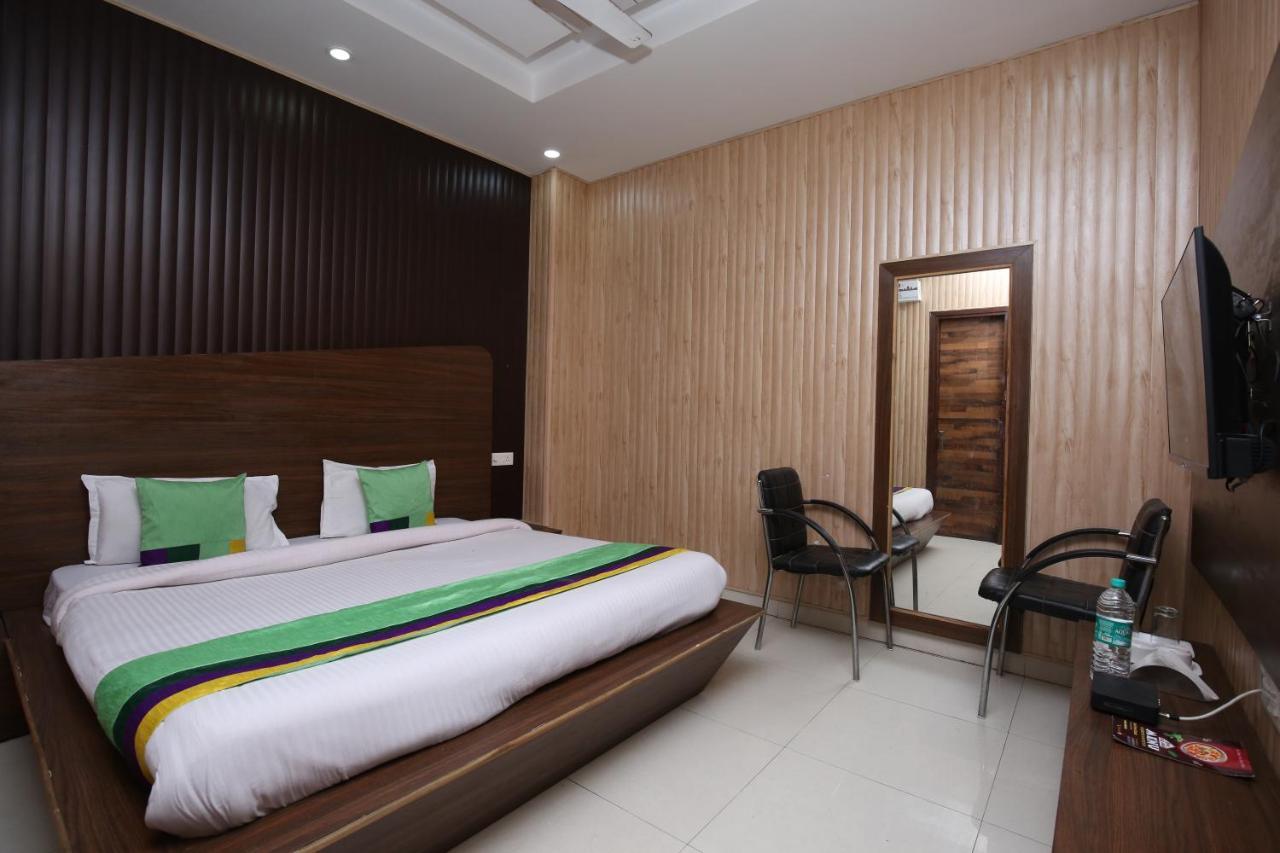 Hotel Pearl Grand & Banquet Zirakpur Εξωτερικό φωτογραφία