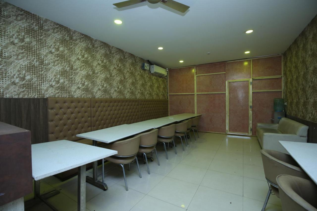 Hotel Pearl Grand & Banquet Zirakpur Εξωτερικό φωτογραφία